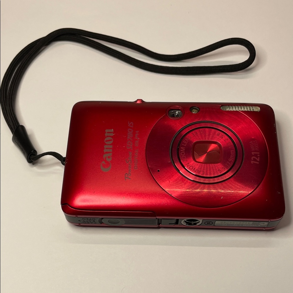 Canon PowerShot SD780 IS - Red - Battery Only